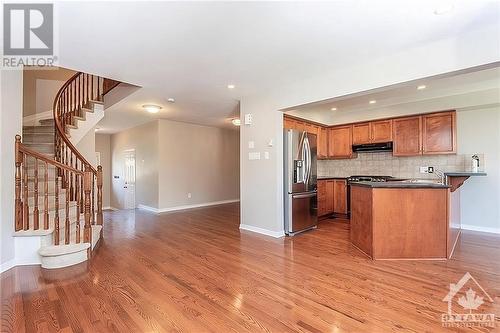 626 Braecreek Avenue, Ottawa, ON - Indoor Photo Showing Kitchen