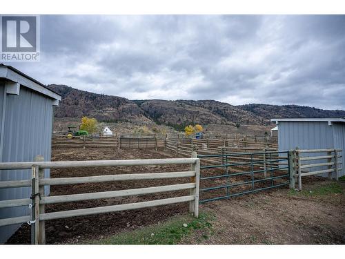 392 Teal Road, Kamloops, BC - Outdoor