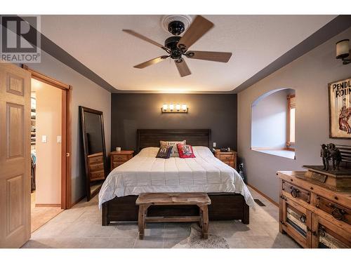 392 Teal Road, Kamloops, BC - Indoor Photo Showing Bedroom