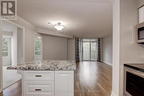 216 - 80 Harrison Garden Boulevard, Toronto, ON - Indoor Photo Showing Kitchen