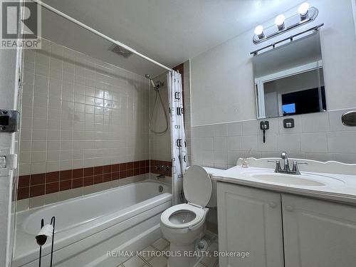 316 - 1801 O'Connor Drive, Toronto, ON - Indoor Photo Showing Bathroom