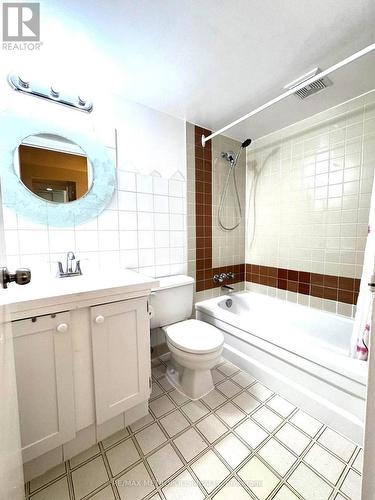 316 - 1801 O'Connor Drive, Toronto, ON - Indoor Photo Showing Bathroom