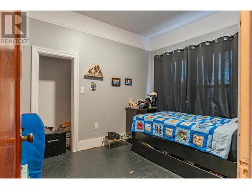 246 Esling Street, Trail, BC - Indoor Photo Showing Bedroom