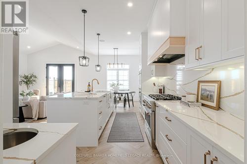 300 Orr Street, Stratford (22 - Stratford), ON - Indoor Photo Showing Kitchen With Upgraded Kitchen