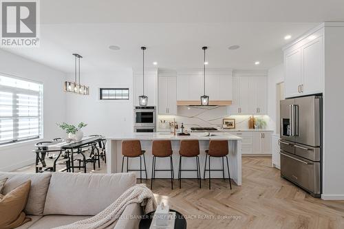 300 Orr Street, Stratford (22 - Stratford), ON - Indoor Photo Showing Kitchen With Upgraded Kitchen