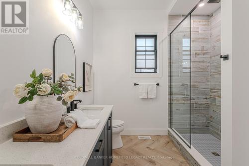 300 Orr Street, Stratford (22 - Stratford), ON - Indoor Photo Showing Bathroom