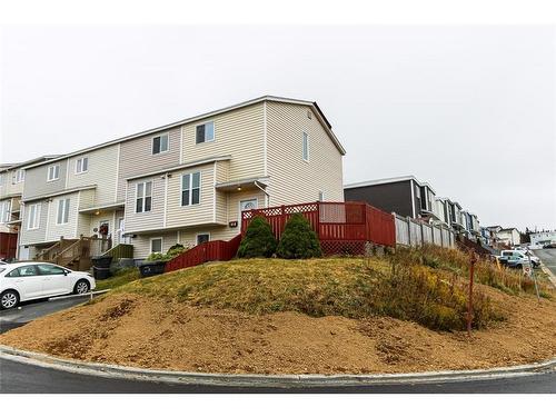 17 Nash Crescent, Mount Pearl, NL 