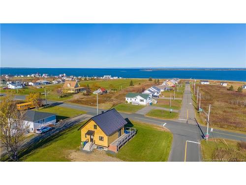 362 Rue De L'Ile St, Caraquet, NB 