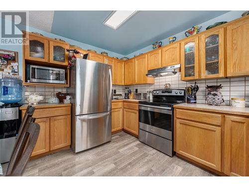 1427 Pine Avenue, Ashcroft, BC - Indoor Photo Showing Kitchen