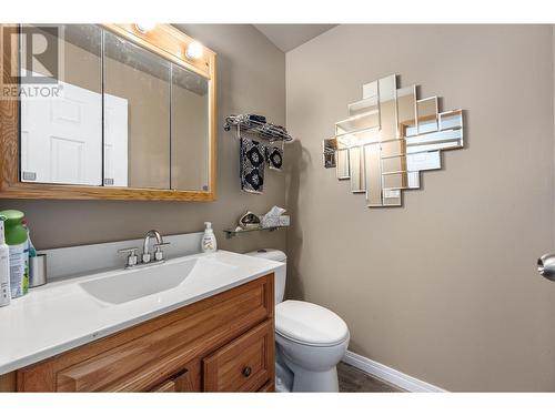 1427 Pine Avenue, Ashcroft, BC - Indoor Photo Showing Bathroom