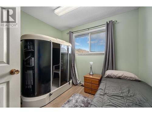 1427 Pine Avenue, Ashcroft, BC - Indoor Photo Showing Bedroom