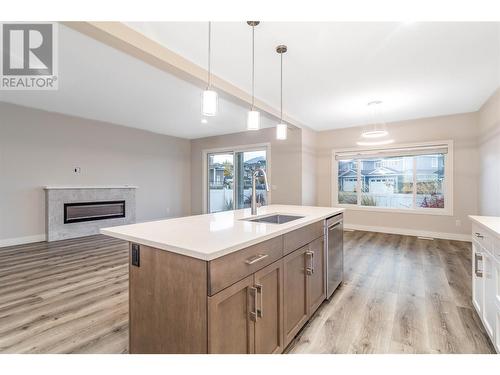 3368 Hawks Crescent, West Kelowna, BC - Indoor Photo Showing Kitchen