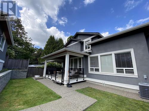 Basement 5838 Berwick Street, Burnaby, BC - Outdoor With Deck Patio Veranda