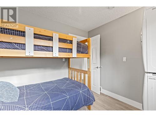 2196 Lynrick Road, Kelowna, BC - Indoor Photo Showing Bedroom