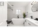 2196 Lynrick Road, Kelowna, BC  - Indoor Photo Showing Bathroom 