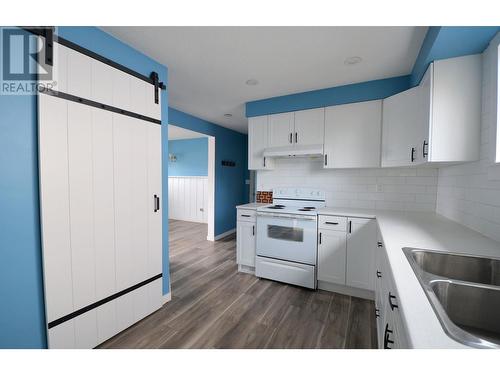 2440 15Th Avenue, Prince George, BC - Indoor Photo Showing Kitchen With Double Sink