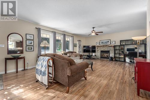 661 Lagoon Court Road, Clinton, BC - Indoor Photo Showing Living Room With Fireplace