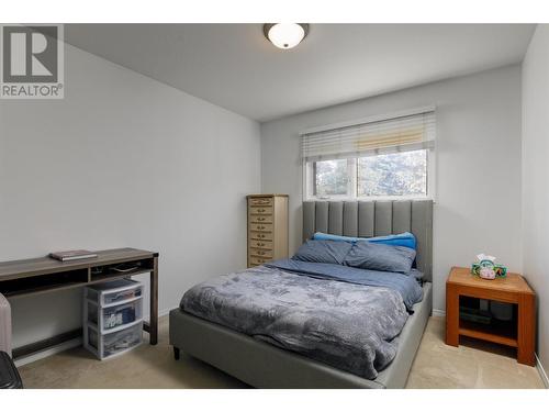 1674 Thayer Court, Kelowna, BC - Indoor Photo Showing Bedroom