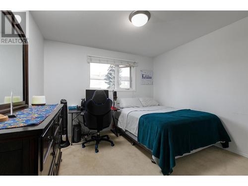 1674 Thayer Court, Kelowna, BC - Indoor Photo Showing Bedroom