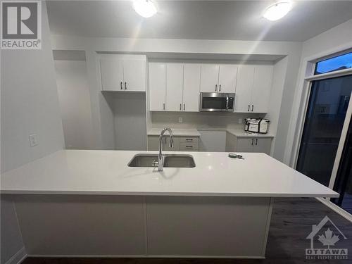 510 Bundoran Place, Ottawa, ON - Indoor Photo Showing Kitchen With Double Sink