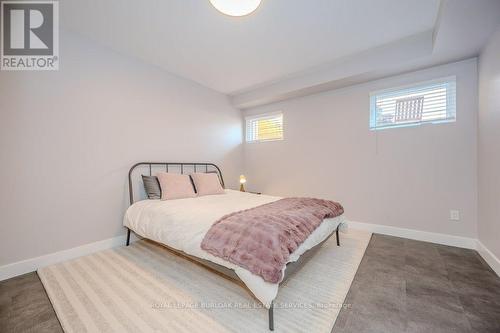 576 Byngmount Avenue, Mississauga, ON - Indoor Photo Showing Bedroom