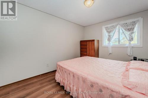 81 Dalegrove Drive, Kitchener, ON - Indoor Photo Showing Bedroom