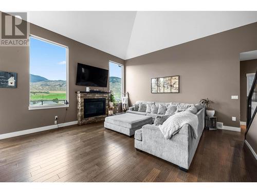 8774 Badger Drive, Kamloops, BC - Indoor Photo Showing Living Room With Fireplace