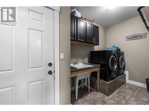 8774 Badger Drive, Kamloops, BC - Indoor Photo Showing Other Room