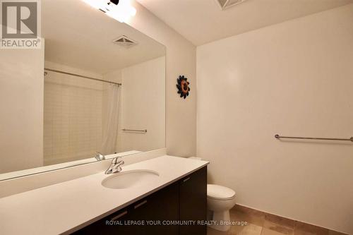 1610 - 35 Hayden Street, Toronto, ON - Indoor Photo Showing Bathroom