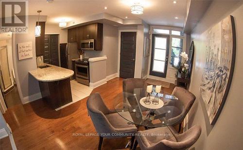 33 - 8169 Kipling Avenue, Vaughan, ON - Indoor Photo Showing Dining Room