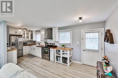 25 Nicholson Drive, Uxbridge, ON - Indoor Photo Showing Kitchen With Stainless Steel Kitchen