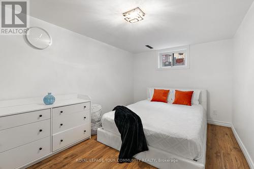 69 Don Mor Drive, Newmarket, ON - Indoor Photo Showing Bedroom