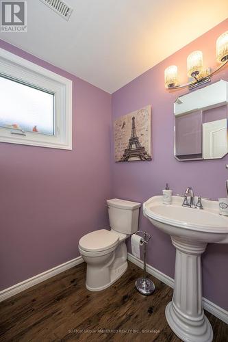 1 Roland Lane, London, ON - Indoor Photo Showing Bathroom