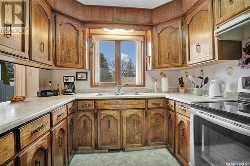 2405 Haultain Avenue, Saskatoon, SK - Indoor Photo Showing Kitchen With Double Sink