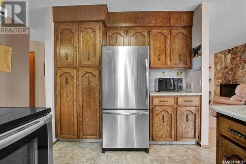 2405 Haultain Avenue, Saskatoon, SK - Indoor Photo Showing Kitchen