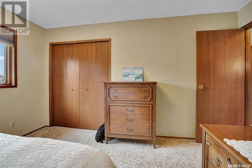 2405 Haultain Avenue, Saskatoon, SK - Indoor Photo Showing Bedroom