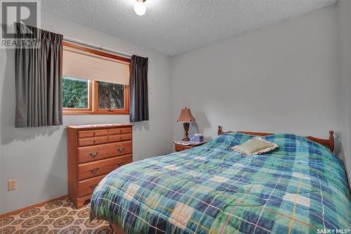 2405 Haultain Avenue, Saskatoon, SK - Indoor Photo Showing Bedroom