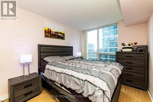 1911 - 4978 Yonge Street, Toronto, ON - Indoor Photo Showing Bedroom