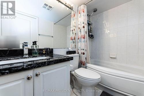 1911 - 4978 Yonge Street, Toronto, ON - Indoor Photo Showing Bathroom