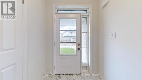 135 Flood Avenue, Clarington, ON - Indoor Photo Showing Other Room