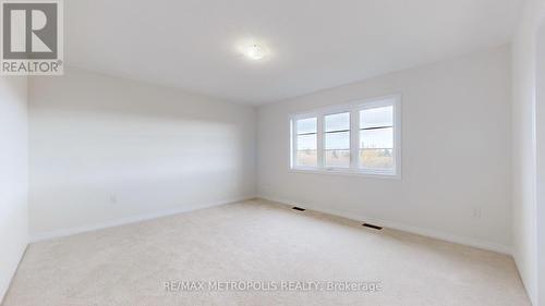 135 Flood Avenue, Clarington, ON - Indoor Photo Showing Other Room