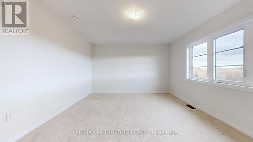 135 Flood Avenue, Clarington, ON - Indoor Photo Showing Other Room