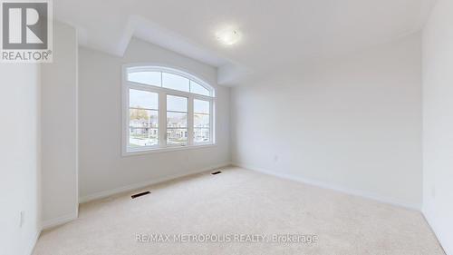 135 Flood Avenue, Clarington, ON - Indoor Photo Showing Other Room