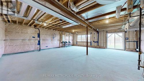 135 Flood Avenue, Clarington, ON - Indoor