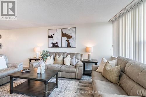 1708 - 65 Huntingdale Boulevard, Toronto, ON - Indoor Photo Showing Living Room