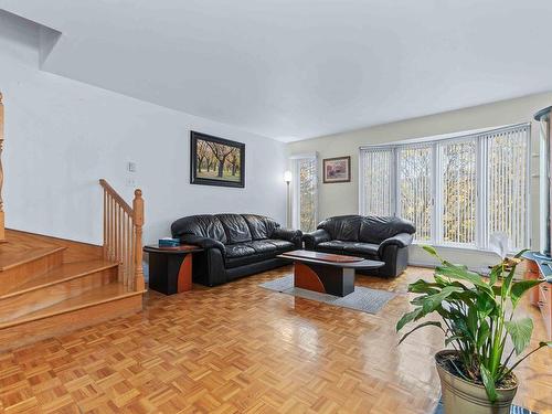 Salon - 325 Rue Caisse, Montréal (Verdun/Île-Des-Soeurs), QC - Indoor Photo Showing Living Room