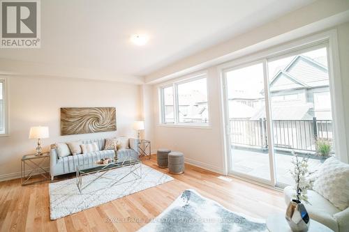 3321 Sixth Line, Oakville, ON - Indoor Photo Showing Bedroom