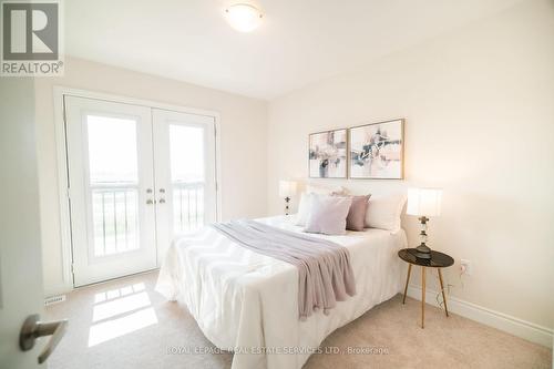 3321 Sixth Line, Oakville, ON - Indoor Photo Showing Bedroom