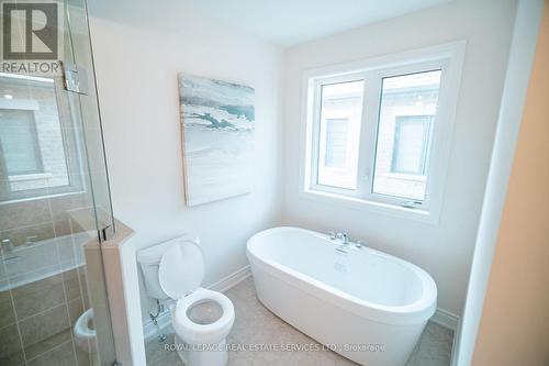 3321 Sixth Line, Oakville, ON - Indoor Photo Showing Bathroom