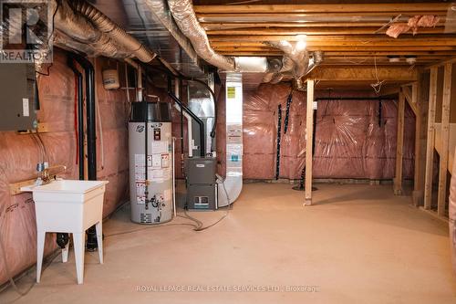 3321 Sixth Line, Oakville, ON - Indoor Photo Showing Basement